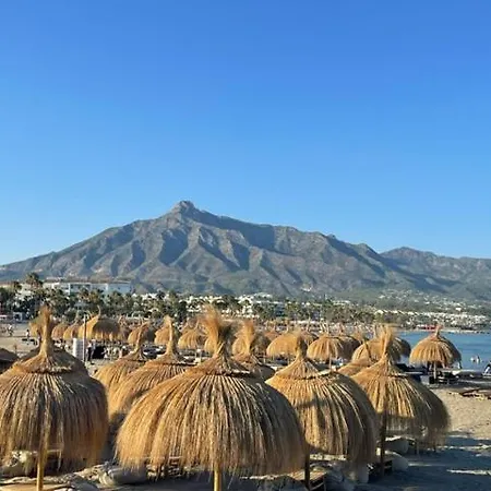 Urb La Alcazaba, Puerto Banus - *